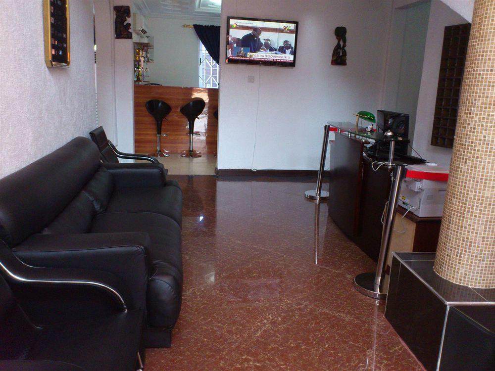 Tribeca Hotel Ghana Accra Buitenkant foto
