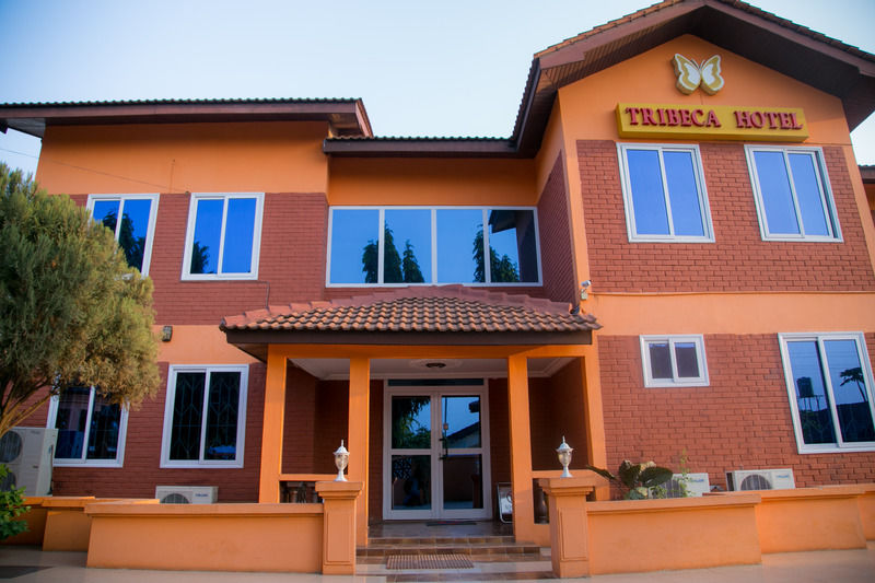 Tribeca Hotel Ghana Accra Buitenkant foto