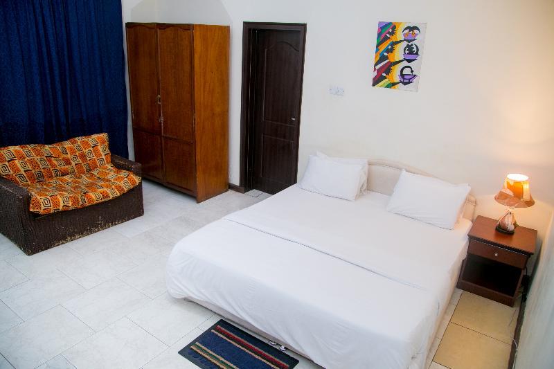 Tribeca Hotel Ghana Accra Buitenkant foto