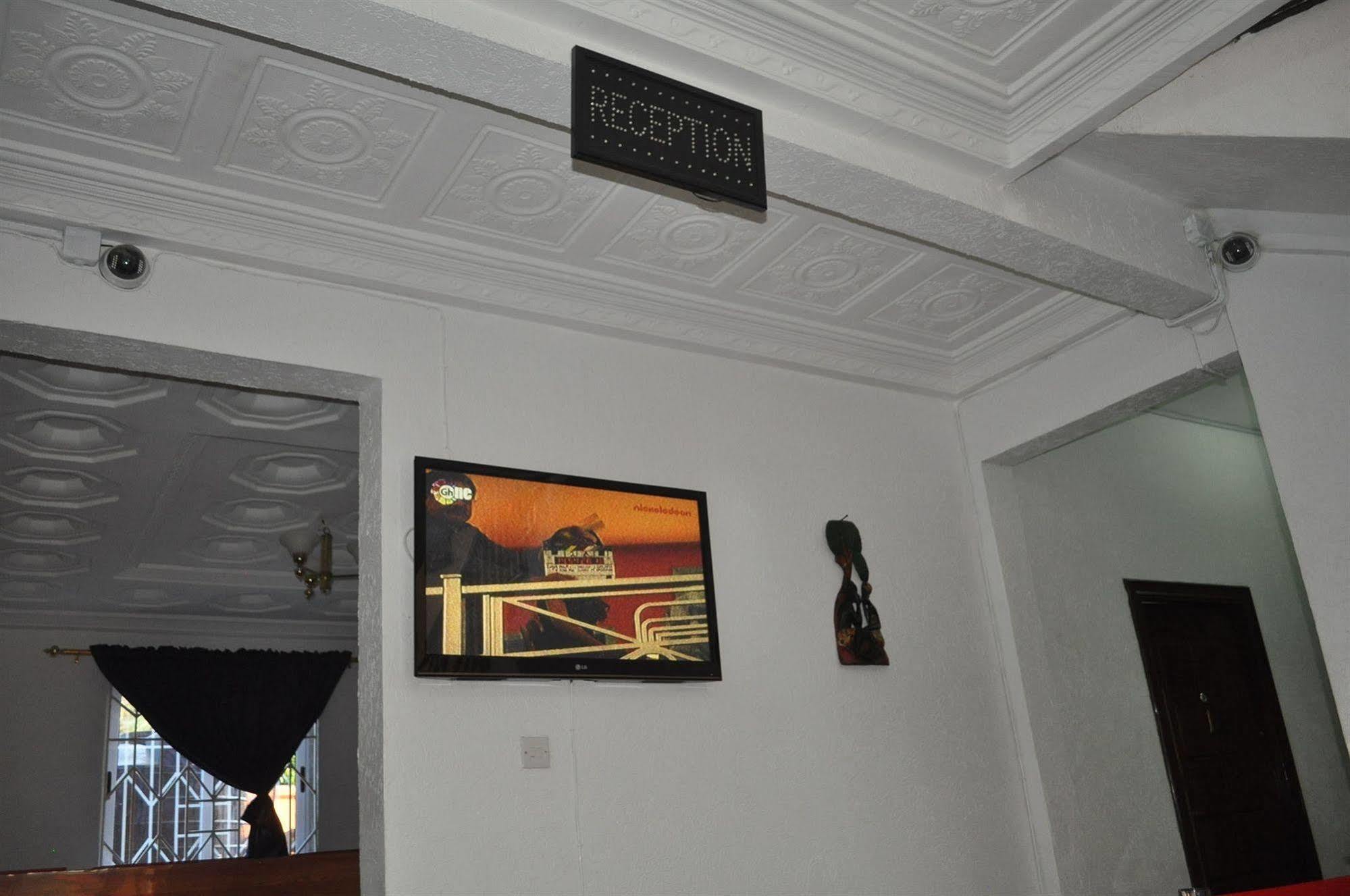 Tribeca Hotel Ghana Accra Buitenkant foto